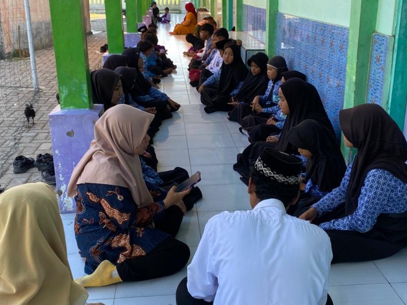 Peringatan di SDI